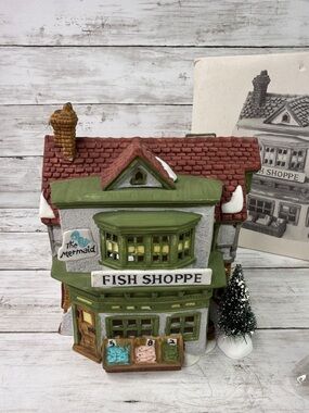 Department 56 “The Mermaid Fish Shoppe” Dickens Christmas Village 1988 w box